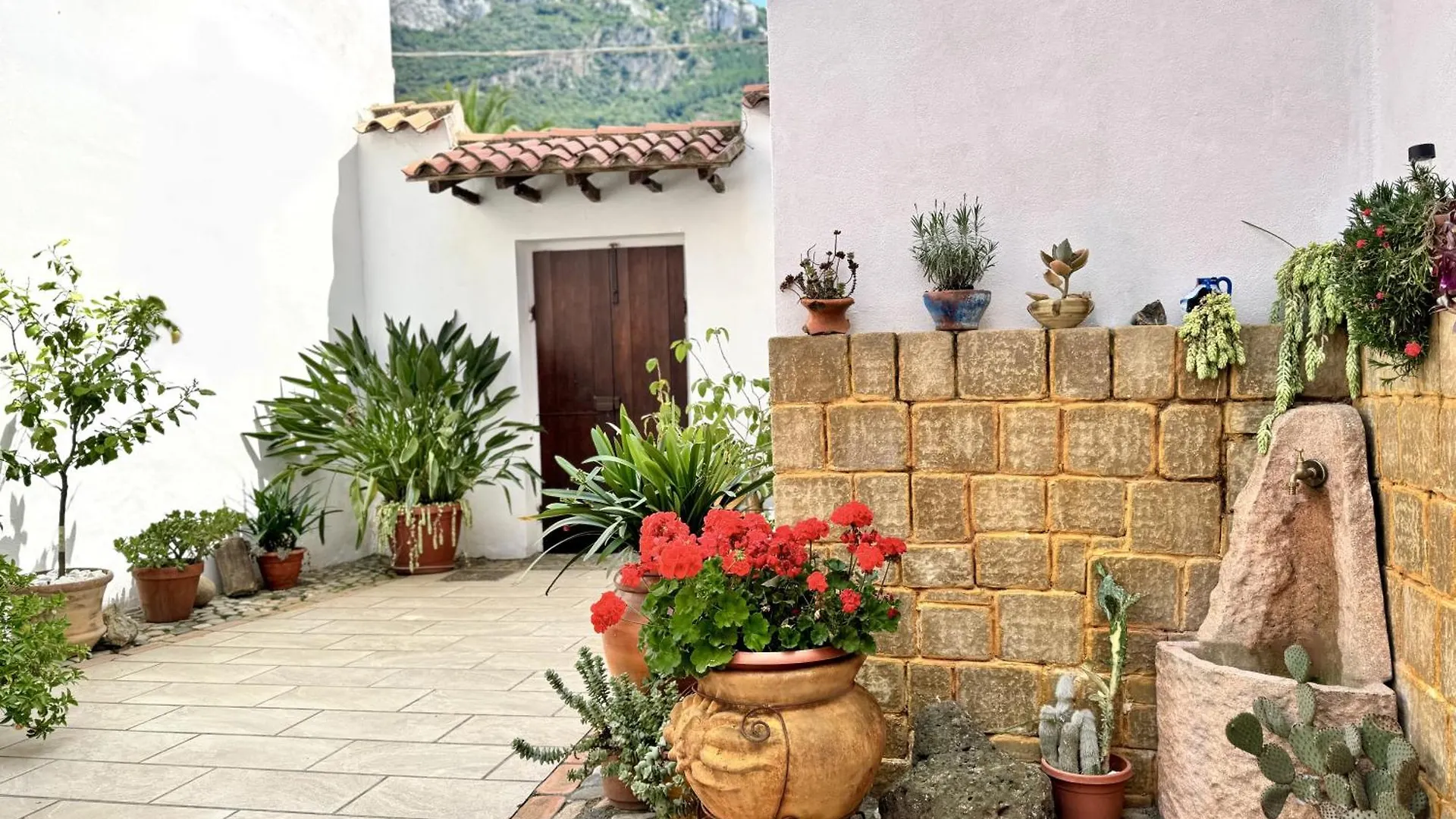 Casa Lia - Independent Apartment In The Gulf Of Orosei Galtellì 이탈리아
